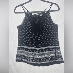 Solitaire Black‎ and White Sleeveless Blouse